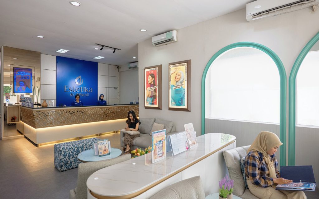 The clinic lobby interior — Interior & profile, Klinik Estetika Diponegoro, Surabaya